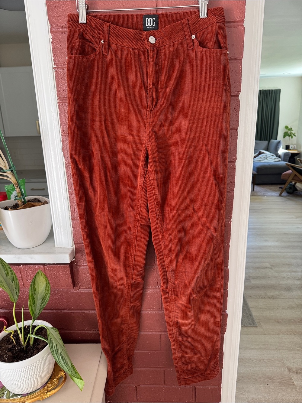 Urban Outfitters BDG 100% Cotton Corduroy Mom High Rise Jeans Rust Orange 27
